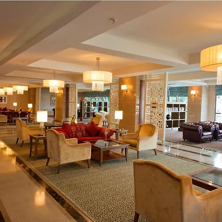 Üdülőközpont Aydinbey King's Palace & 5*